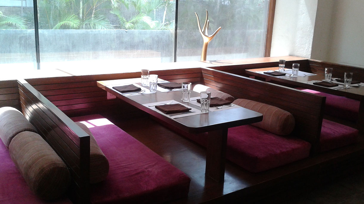Esquar Hotel