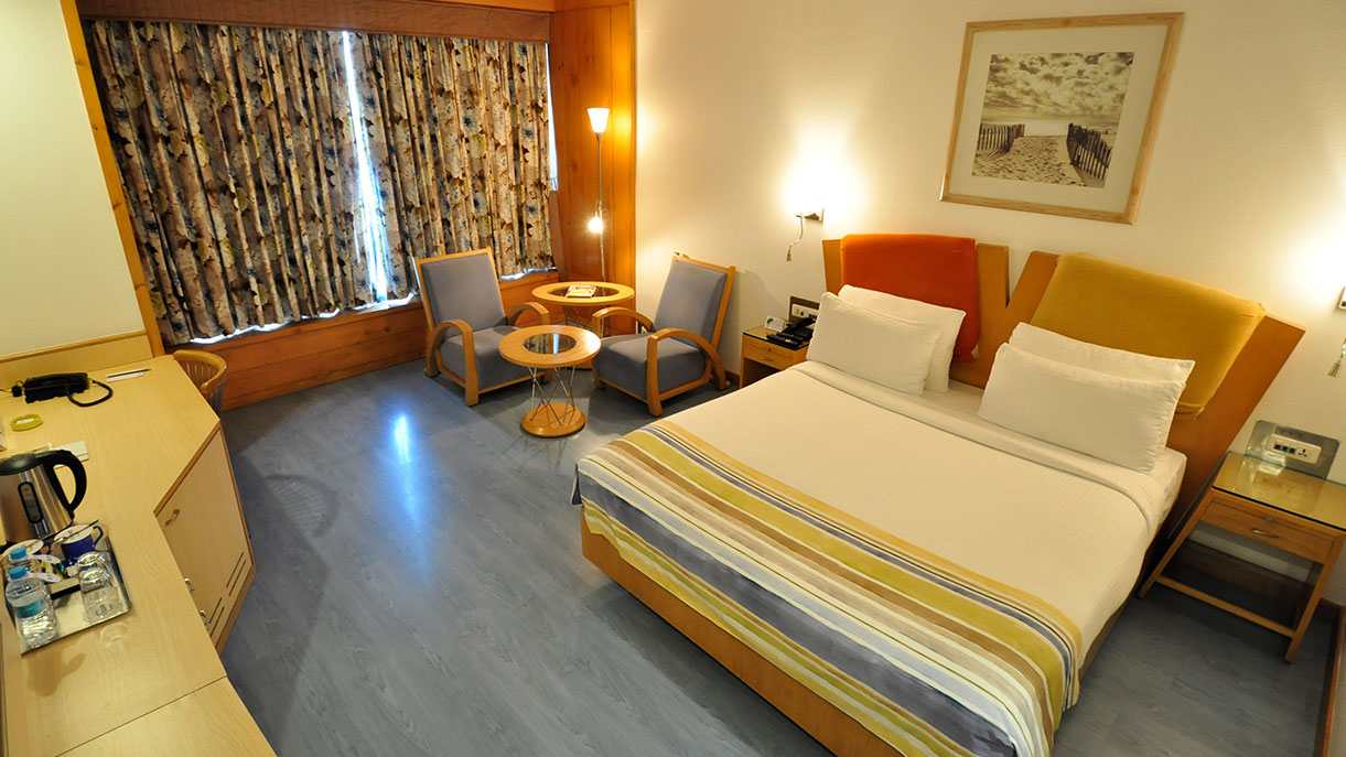 Esquar Hotel