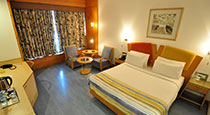 Esquare Hotel