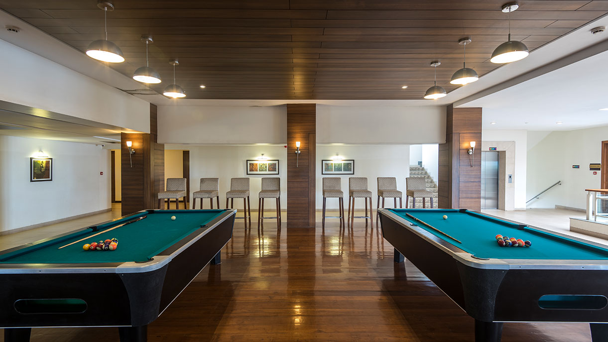 The Cliff club